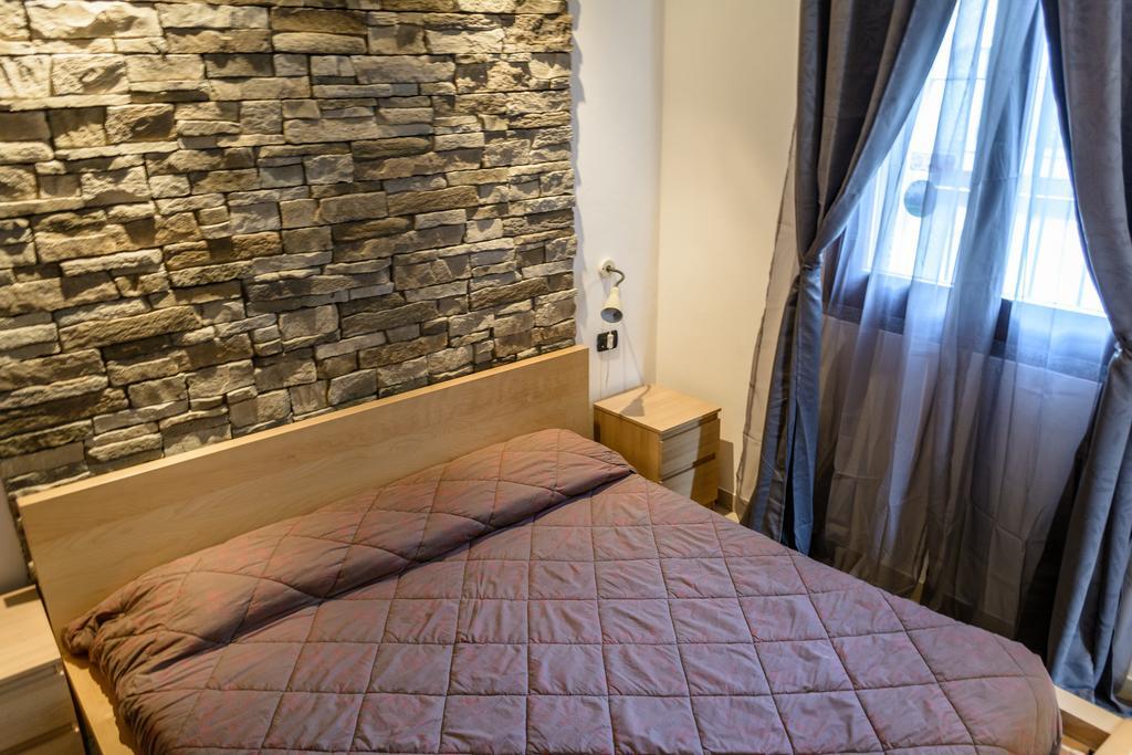 بيستياره بوروميو Bed And Breakfast Linate الغرفة الصورة